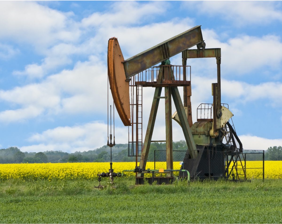Pumpjack green